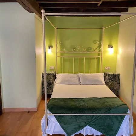 Y Rurales L'anceo Hotel *