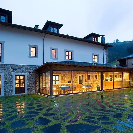 Y Rurales L'anceo Hotel