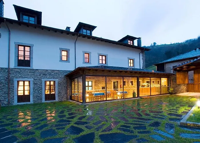 Y Rurales L'anceo Hotel