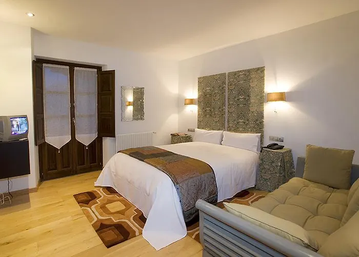 Y Rurales L'anceo Hotel