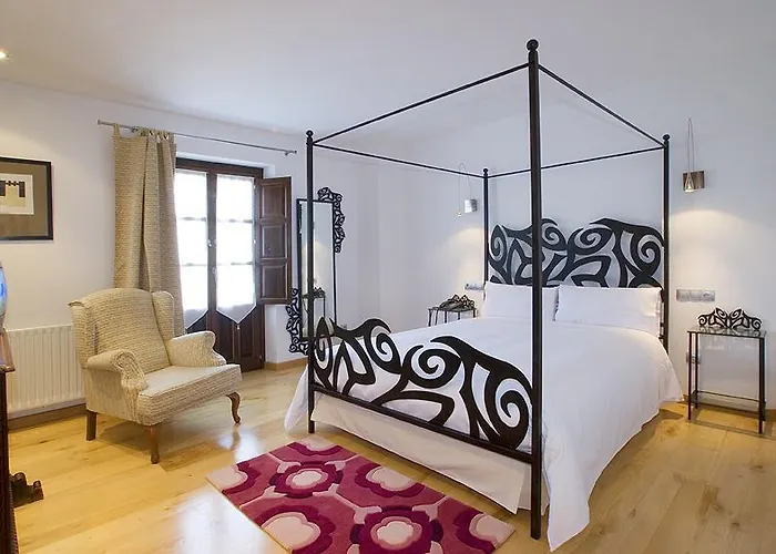 Y Rurales L'anceo Hotel