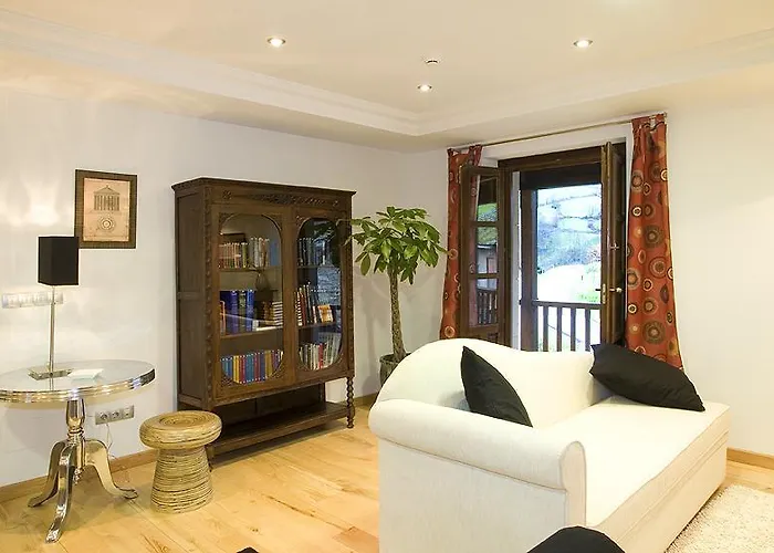 Y Rurales L'anceo Hotel